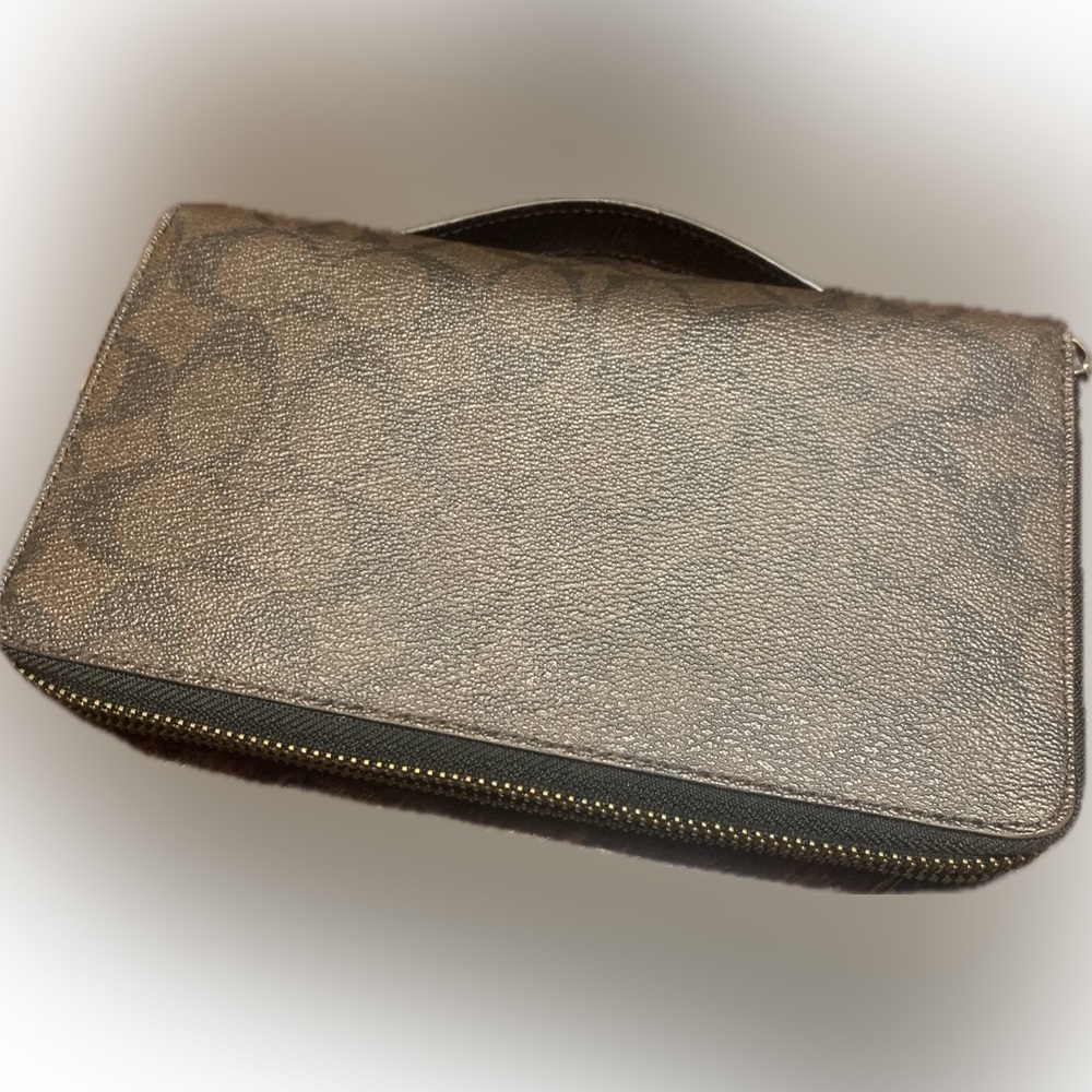 Coach Wallet - Picture 2 of 4